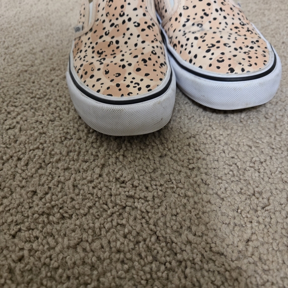 Vans Women's Leopard Print Slip-On Shoes - Picture 4 of 6